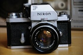 Nikon F + objektiv Nikon Nikkor 1,4/50