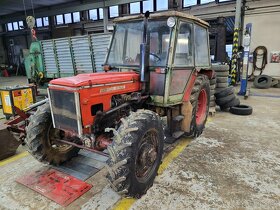Traktor Zetor 6748