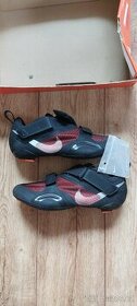 Prodám nové cyklistické boty Nike vel.8,5 - 1