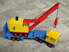 Lego - set 680 - Low-Loader and Crane (set z roku 1971)