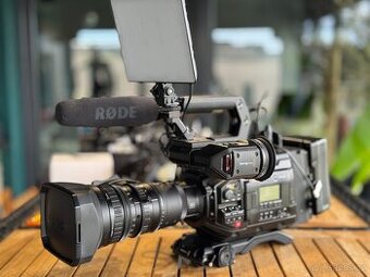 BLACKMAGIC DESIGN URSA BROADCAST G2 + FUJINON LA16X8BRM 2/3”