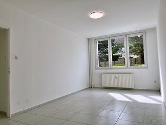 Byt 2+kk, 42,5 m2, Jince - klidná čtvrť Zborovská