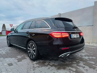 Mercedes E300 de 225 KW, TOV. ZÁRUKA 12/25