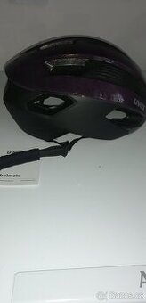 Nová cyklistická prilba Uvex rise cc