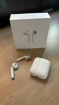 Apple AirPods 1 generace