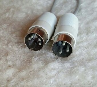 Kabel Tesla DIN