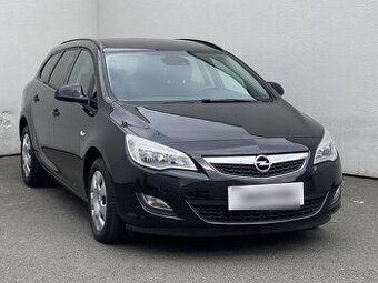 Opel Astra 1.4i , 74 kW benzín, 2012