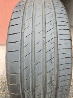 Goodyear efficient grip 215/55 R18