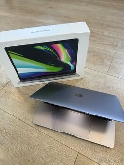 Apple MacBook Pro M2