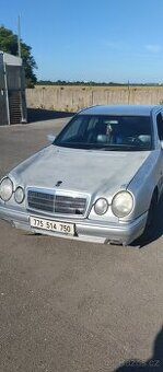 Mercedes-Benz W 210 290 TD Náhradní Díly