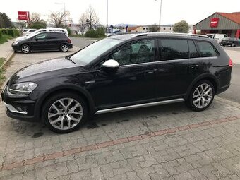 Volkswagen Golf Alltrack 2.0 TDi 110 kw manuál 2015