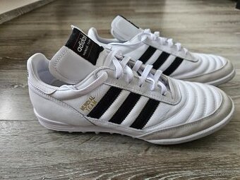 Turfy Adidas Mundial Team
