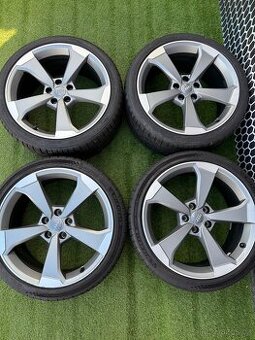 Audi A4 S4 B9 - AUDI ROTOR 245/35 R19 LETNÍ ORIGINÁLNÍ SADA