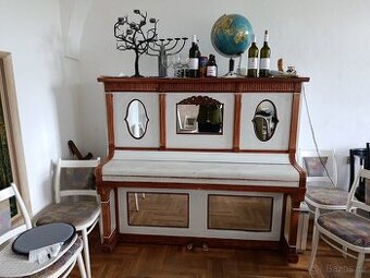 Piano August Forster