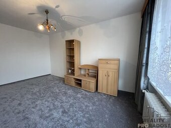 Podnájem bytu 2+1 s prostorným balkónem, nám.Družby, Ostrava