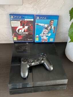 PlayStation 4 500GB – plně funkční