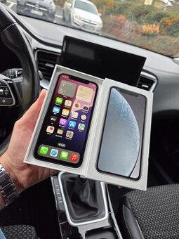 Apple iPhone Xr 64GB White - baterie 81%