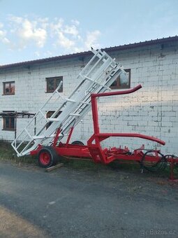 Samonakládací přepravník