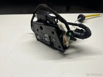 //Zámky Audi A4 B7 LP,LZ,PP,PZ //