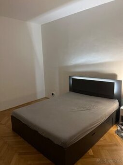 Postel s LED osvětlením s matrací, 160x200 cm (LZE I BEZ MAT