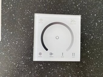 LED stmívač dotykový