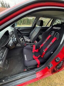 Sportovní sedadlo Races Comfy