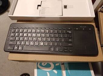 Bezdrátová klávesnice All-in-One Media Microsoft - 1