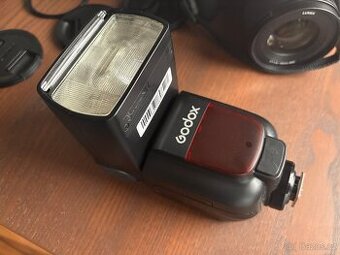Godox TT685 II pre Lumix a OM - 1