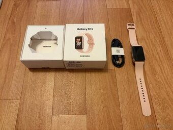 Chytrý náramek Samsung Galaxy Fit3 Růžový V Záruce