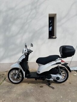Piaggio Liberty 125 4V 3T, r. 2016, po servisu, STK ok