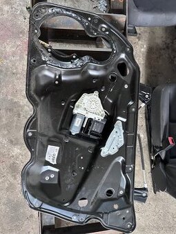 Stahovačka passat b6 spolujezdcovo