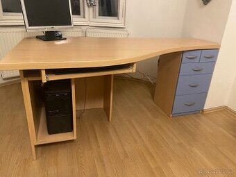 Pracovní stůl a skříňka