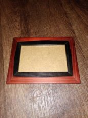 Dřevěný rámeček na fotografii (9x13)