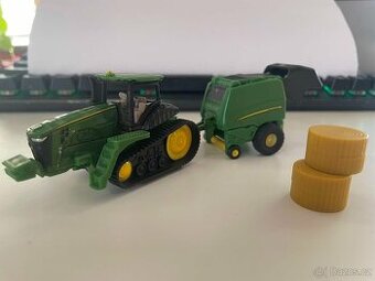 siku pásový traktor a balíkovač