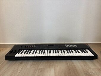 Yamaha MX 61 Syntezátor