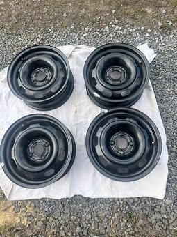 Plechové černé disky 4x108, 6x15” jako nové