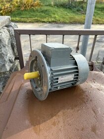 motor Mez Mohelnici 0,75kW, 2840 otacek