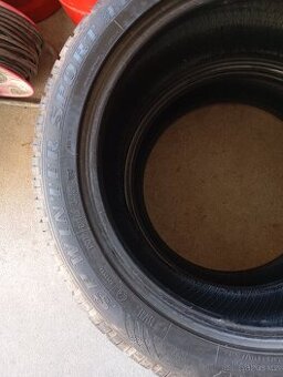 Runflat Dunlop Sport 4d zimní 225/50 r17 4kusy