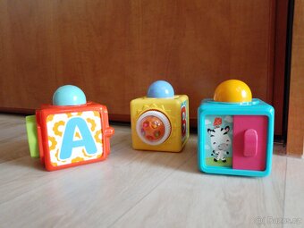 Fisher Price Akční kostky 6m+