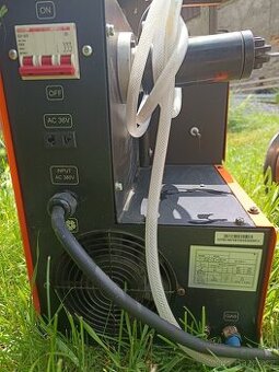 Svářecí invertor mig / mág 250 J04