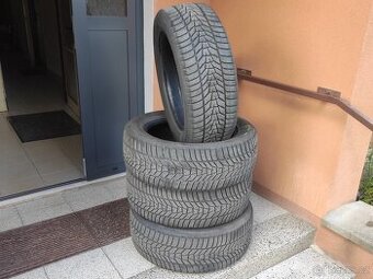 Zimní pneu Hankook 235/55 R18