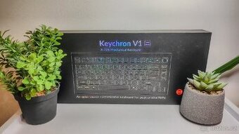 ⌨️ Keychron V1 - 1