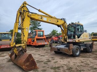 KOMATSU PW 220-7 4X4