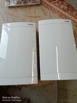 Rozvodnice zapuštěná,3x 12 modulů - 2KS