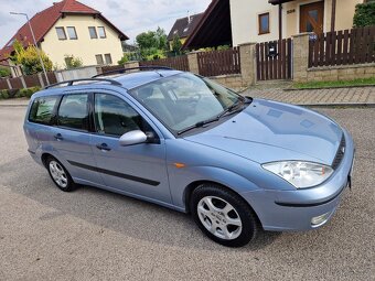 Ford Focus 1.6 benzin - AUTOMAT - původ ČR - 2 majitel