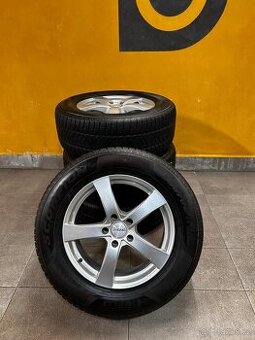 Zimní komplet s Pirelli Scorpion 255/60 R18