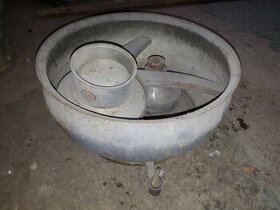 Části staré odstředivky