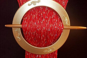 Provázková záclona se stříbrnou nitkou