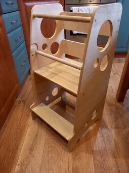 Učící věž Montessori