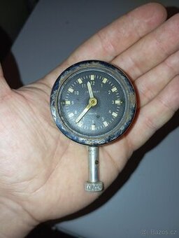 Prodám 8 denní auto hodiny Corterbert Swiss Made